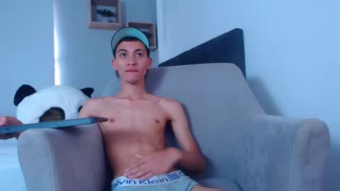 yulian_vasquez online show from February 20, 6:24 pm