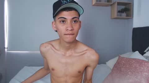 yulian_vasquez online show from February 28, 3:26 pm