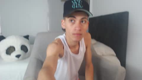yulian_vasquez online show from March 6, 12:19 pm