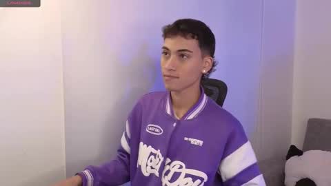 yulian_vasquez online show from September 23, 12:19 pm