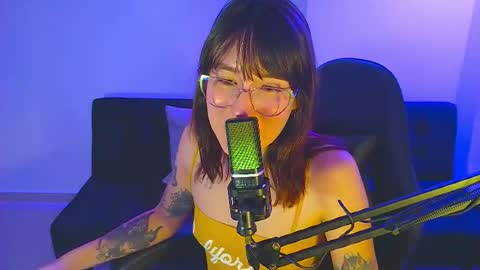 Yulienne online show from March 12, 1:23 am