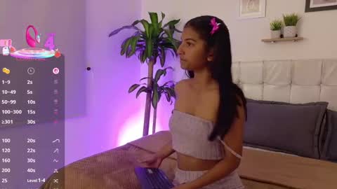 yuliethpetite online show from September 28, 3:34 am
