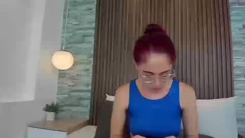 yulievans online show from September 10, 1:00 pm