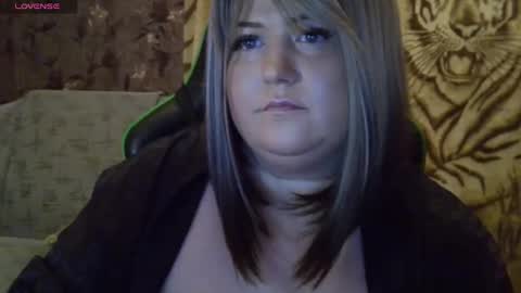 yuliiared online show from December 4, 8:17 pm