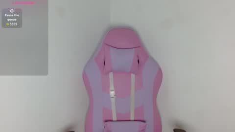 Yuli and SaraIndependent model online show from December 2, 4:07 am