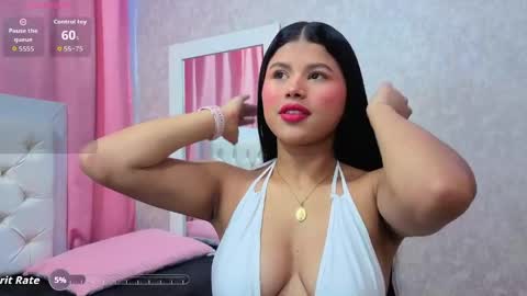Snapshot of yulissa_girls chatting on May 10, 12:32 pm yulissa_girls online show from May 10, 12:32 pm