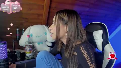 yumi_hanna online show from January 9, 1:41 am