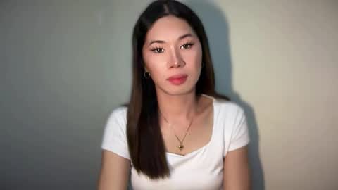 Snapshot of yumi_lovex chatting on January 14, 5:46 am Yumi online show from January 14, 5:46 am