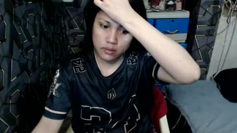 yumi online show from November 3, 4:19 pm