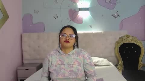 YumiViolet online show from February 4, 7:53 pm