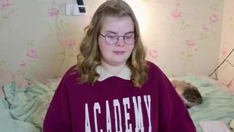 Polly online show from February 20, 3:34 pm