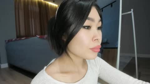 Snapshot of yummi_kim chatting on December 20, 4:20 am Yumi online show from December 20, 4:20 am