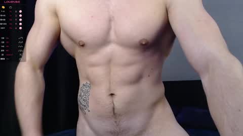 Snapshot of yummmy_dick_ chatting on April 14, 11:16 am STUD online show from April 14, 11:16 am