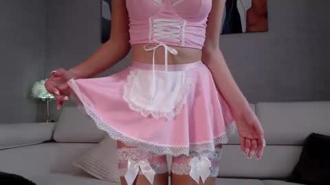 you babe online show from March 25, 8:53 am