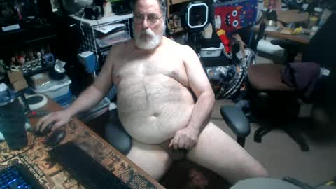 Snapshot of yummyflguy chatting on July 1, 7:13 pm yummyflguy online show from July 1, 7:13 pm