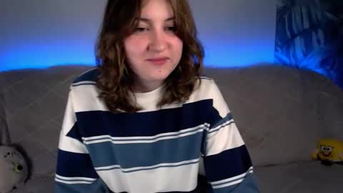 YummyPolly online show from September 30, 7:19 pm