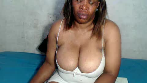 yummytittsxx online show from January 15, 4:25 am