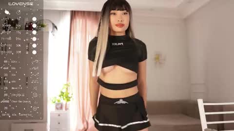 yuna_leen online show from October 15, 6:13 am