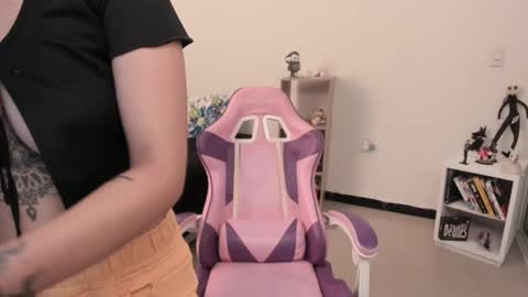 Yuna online show from February 5, 12:27 pm