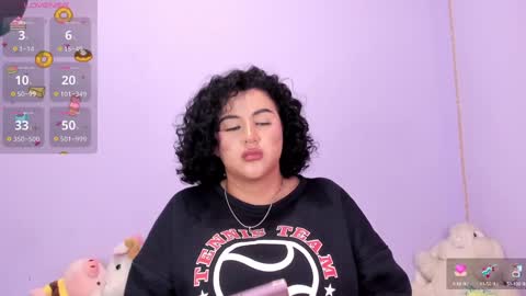 yunahott_ online show from February 5, 5:52 am