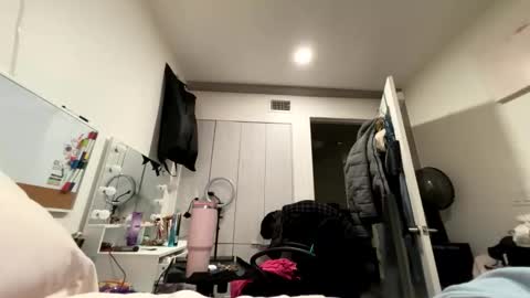 Snapshot of yungfemslut chatting on February 23, 3:04 am BbyTSSLut online show from February 23, 3:04 am