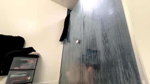 Snapshot of yungfemslut chatting on March 15, 4:18 am BbyTSSLut online show from March 15, 4:18 am