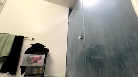 Snapshot of yungfemslut chatting on March 17, 6:17 am BbyTSSLut online show from March 17, 6:17 am