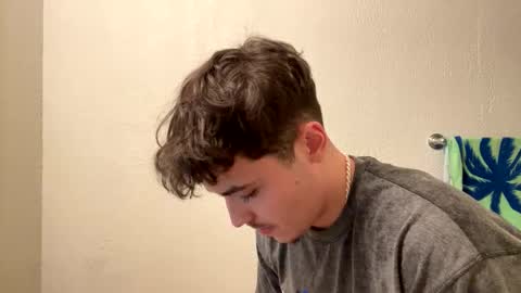 yungstudbev online show from January 1, 6:37 am