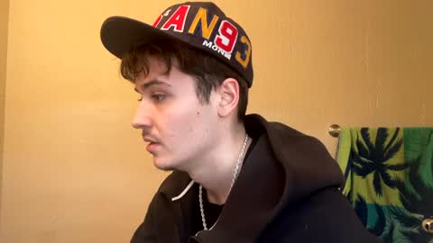 yungstudbev online show from January 23, 3:43 pm