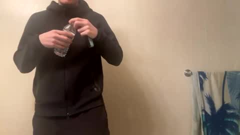 yungstudbev online show from February 9, 3:22 am