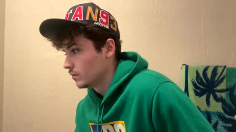 yungstudbev online show from February 10, 9:58 pm