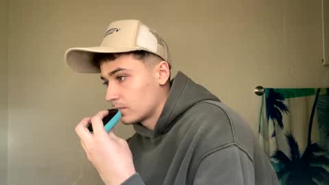 yungstudbev online show from February 18, 9:09 pm