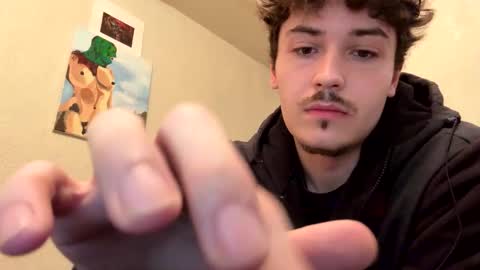 yungstudbev online show from November 7, 8:42 pm