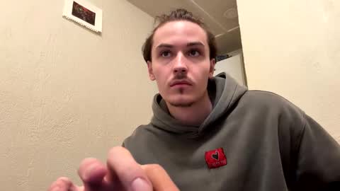 yungstudbev online show from January 8, 2:36 am