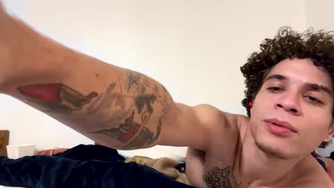 Snapshot of yungxxhung chatting on January 15, 10:06 am yungxxhung online show from January 15, 10:06 am