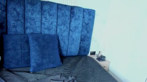 yunkeyc online show from February 6, 11:19 pm