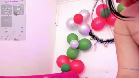 Yunna online show from December 5, 3:52 pm