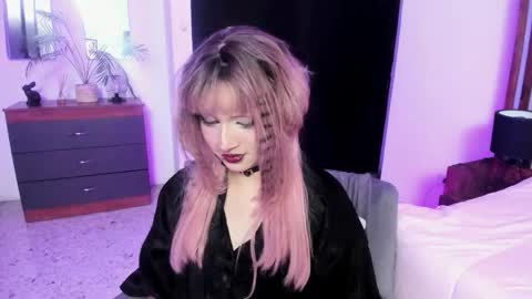 Snapshot of yuri_kay chatting on May 31, 6:09 pm Yuri Kay online show from May 31, 6:09 pm