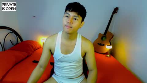 Snapshot of yuri_nation chatting on December 17, 5:51 am yuri nation online show from December 17, 5:51 am