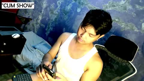 Snapshot of yuri_nation chatting on March 3, 5:39 pm yuri nation online show from March 3, 5:39 pm