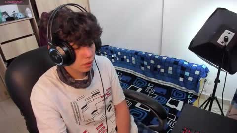 yurii_moody online show from September 12, 6:30 pm