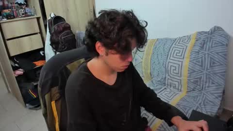 yurii_moody online show from March 7, 12:13 pm