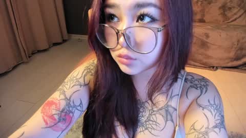 Snapshot of yurikomay chatting on January 24, 2:51 pm Hi My name Yuriko online show from January 24, 2:51 pm