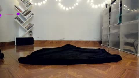 paola online show from February 25, 1:20 am