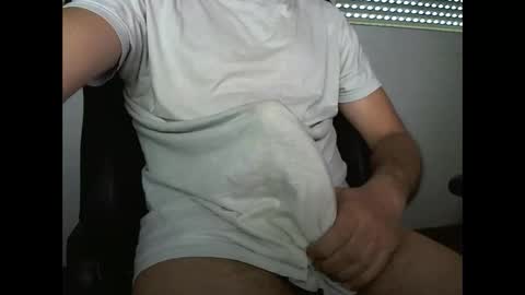 Snapshot of yut92 chatting on February 26, 7:40 am Yut online show from February 26, 7:40 am