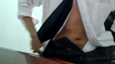 Snapshot of yuuju_innu chatting on February 21, 12:22 am yuuju_innu online show from February 21, 12:22 am