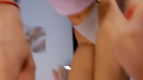 Snapshot of yuukenzi chatting on January 7, 12:31 pm Maria online show from January 7, 12:31 pm