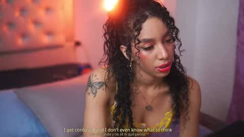 Snapshot of yuyi_cam chatting on October 13, 4:56 am Yuyi Cam online show from October 13, 4:56 am