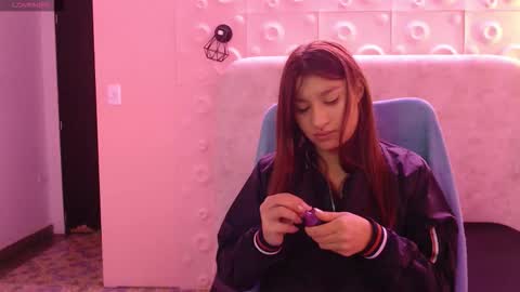 YUYIS online show from January 13, 12:32 pm