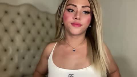 Miss Cali online show from November 14, 4:22 am